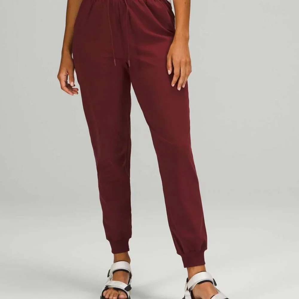 Lululemon Stretch High-Rise Jogger Full Length Red Merlot Maroon Women's 4